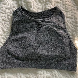 High neck sports bra